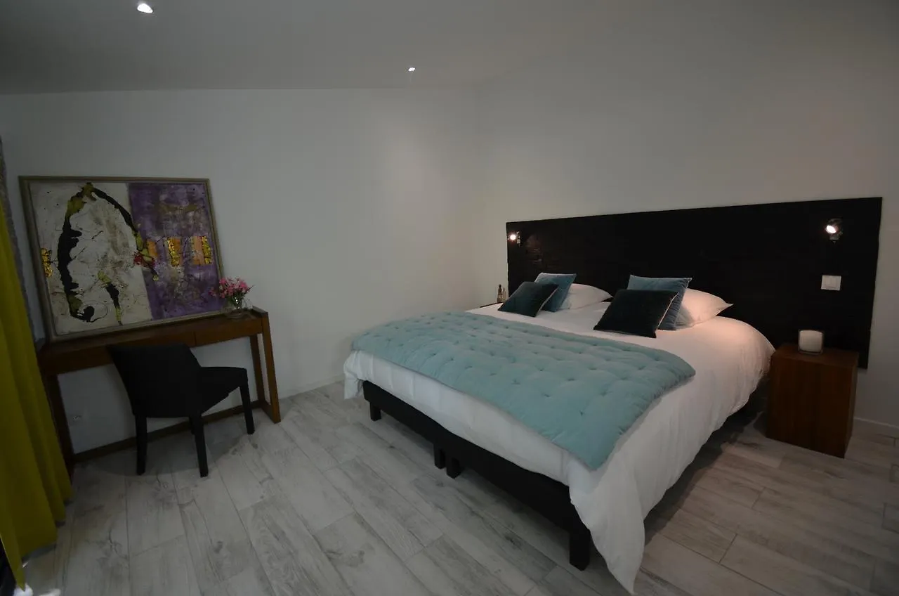 Domaine Shambala - Maison D'Hote En Provence - Piscine Chauffee Bed & Breakfast Velaux France