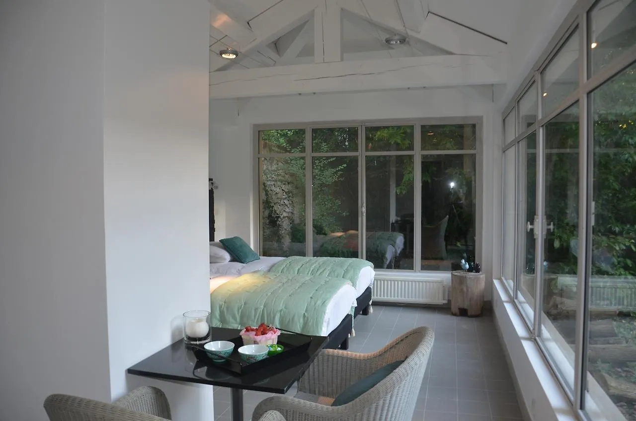 Bed and Breakfast Domaine Shambala à Velaux 0*,
